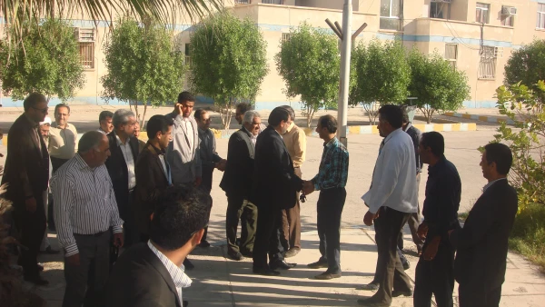 حضور استاندار جناب آقای جادری درمراسم گرامیداشت هفته آموزش و مقام معلم در پردیس شهید بهشتی هرمزگان