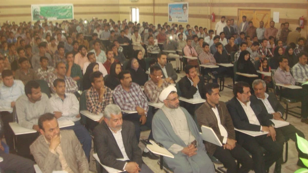 مراسم گرامیداشت هفته آموزش و مقام معلم در پردیس شهید بهشتی هرمزگان