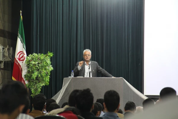 مراسم آغازین هفته پژوهش در پردیس های شهید بهشتی و فاطمه الزهرا (س)هرمزگان