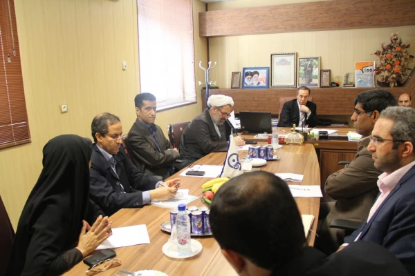 دکتر مهر محمدی در شورای فرهنگی و اجتماعی پردیس استان هرمزگان