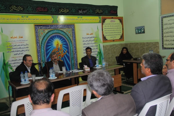 نشست صمیمی دکتر مهرمحمدی در جمع اساتید و کارکنان پردیس های شهید بهشتی و فاطمه الزهرا (س)