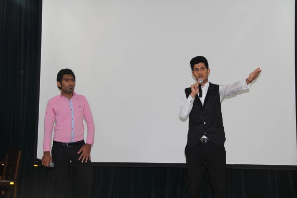 مراسم جشن ستارگان فرهنگی و اجتماعی با حضور مدیر کل آموزش و پرورش استان هرمزگان