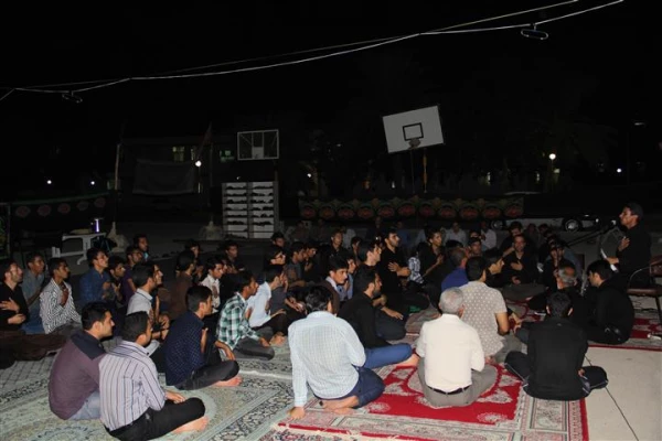 حضرت حجه الاسلام و المسلمین تقوی امام جمعه موقت بندرعباس و دبیر شورای نهاد نمایندگی ولی فقیه در دانشگاههای استان هرمزگان 

سخنران مراسم شب چهارم محرم هیئت سید الشهدا پردیس شهید بهشتی هرمزگان بودند 3