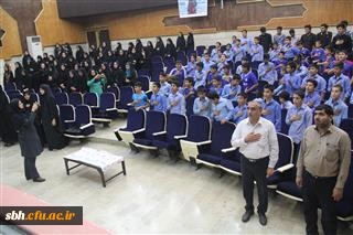 با حضور دکتر پورطرق سرپرست پردیس فاطمه الزهرا (س) ، همکاران پردیس ها و مدرسه شهید نواب صفوی ناحیه یک بندرعباس 

اکران فیلم های پنجمین روز از چهل و پنجمین جشنواره فیلم رشد