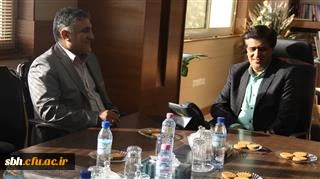 در دفتر معاون سیاسی و امنیتی استانداری استان هرمزگان برگزار شد .

نشست مهندس اکرمی معاون سیاسی و امنیتی استانداری استان هرمزگان با دکتر قنبری معاون دانشجویی دانشگاه فرهنگیان و سرپرستان پردیس های دانشگاه فرهنگیان در هرمزگان