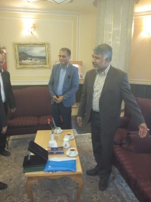 تقدیر سرپریت دانشگاه فرهنگیان از شهردار بندرعباس  3