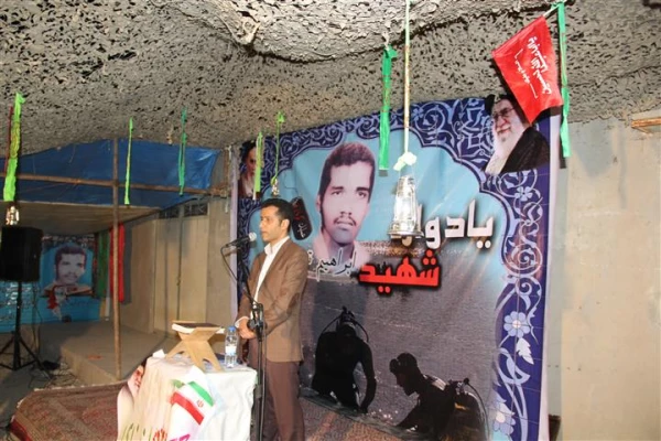 باهمکاری مدیریت استانی دانشگاه فرهنگیان هرمزگان و با حضور امام جمعه موقت بندرعباس ، رئیس ستاد اقامه نماز استان و مشاور استاندار هرمزگان در امور ایثارگران 

برگزاری یادواره دانشجو معلم شهید ابراهیم تنیده از شهدای غواص عملیات کربلای 4 در زادگاهش 8