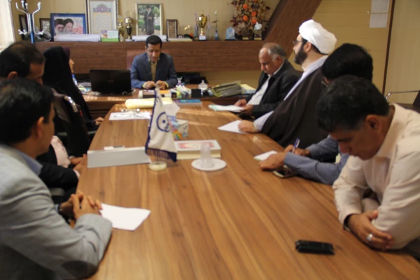 برگزاری جلسه شورای فرهنگی و اجتماعی پردیس های استان هرمزگان 8