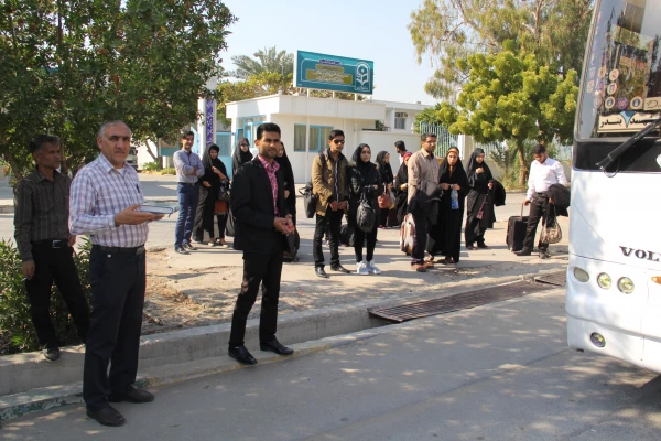 اعزام کاروان دانشجویان مزدوج دانشگاه فرهنگیان هرمزگان به مشهد مقدس 3