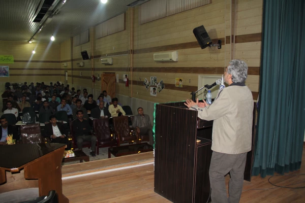 با حضور دکتر رئوفی استاد جامعه شناسی دانشگاه هرمزگان برگزار شد .

اولین کرسی آزاد اندیشی در نیمسال دوم سال تحصیلی جاری در خصوص انتخابات مجلس شورای اسلامی 
 4