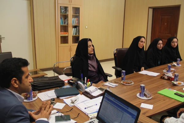 با حضور سرپرست امور پردیس های استان و کارگروه فرهنگی پردیس ها برگزار شد .

برنامه ریزی جهت برگزاری مراسم هفته معلم 6