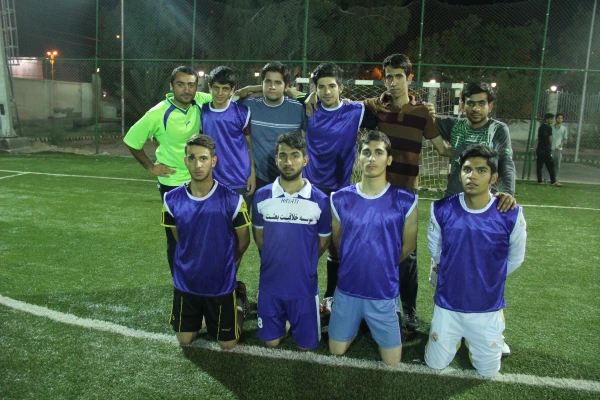 به همت شورای صنفی – رفاهی دانشجویان پردیس شهید بهشتی هرمزگان برگزار شد .

مراسم افتتاحیه مسابقات ورزشی گرامیداشت مقام معلم 2