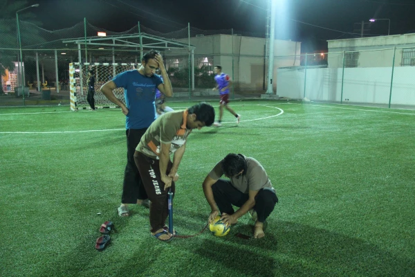 به همت شورای صنفی – رفاهی دانشجویان پردیس شهید بهشتی هرمزگان برگزار شد .

مراسم افتتاحیه مسابقات ورزشی گرامیداشت مقام معلم 3