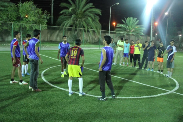 به همت شورای صنفی – رفاهی دانشجویان پردیس شهید بهشتی هرمزگان برگزار شد .

مراسم افتتاحیه مسابقات ورزشی گرامیداشت مقام معلم 6