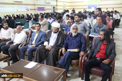 با حضور سرپرستان پردیس های استان و دو هنرمند مطرح استان برگزار شد 

دومین شب فرهنگی پردیس های دانشگاه فرهنگیان با تقدیر از همیاران دانشگاه در شهرداری منطقه یک بندرعباس ، برگزیدگان استانی جشنواره قرآن و عترت و مسابقات ورزشی