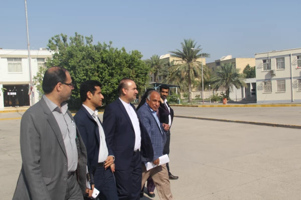 نشست صمیمی مدیر کل منابع انسانی و معاون اداره کل مالی و معاون اداره کل خدمات پیشتیبان دانشگاه فرهنگیان با کارکنان پردیس های استان هرمزگان 18