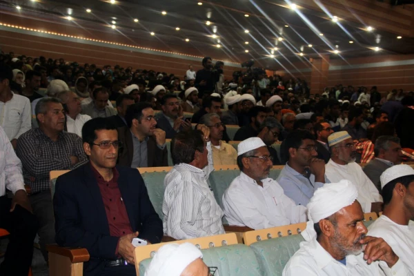 شرکت فعال دانشجو معلمان دانشگاه فرهنگیان در مراسم روز خلیج فارس با حضور دکتر علی جنتی وزیر محترم فرهنگ و ارشاد اسلامی و مسئولان استانی 4