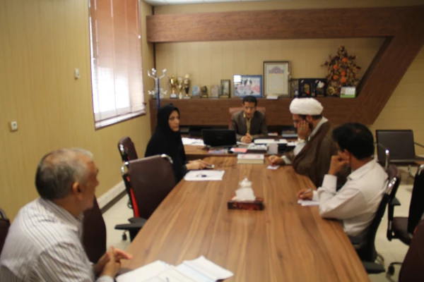 روز دوشنبه برگزار شد :

شورای فرهنگی پردیسهای استان هرمزگان 4