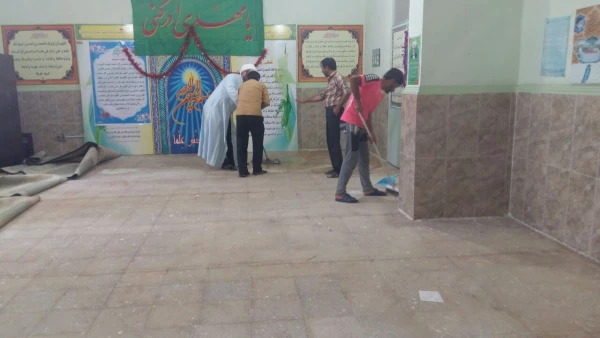 در آستانه ورود به ماه مبارک رمضان 

غبارروبی نمازخانه پردیس شهید بهشتی هرمزگان 5