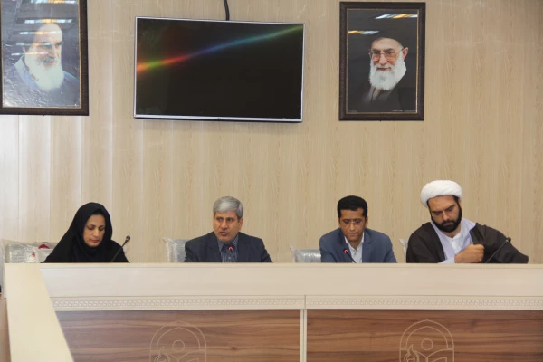 نشست مشترک شورای مدیریت استانی و پردیس های استان هرمزگان با حضور آقای هاشمی تحتی نماینده بندرعباس در مجلس شورای اسلامی و رئیس مجمع نمایندگان استان هرمزگان 9