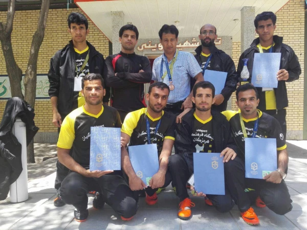 کسب مقام سوم اولین جشنواره کشوری بازیهای بومی محلی توسط تیم پردیس شهید بهشتی هرمزگان 5