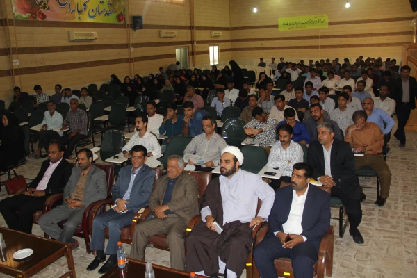 دکتر حقیری زاده: مشاورعالی استاندار هرمزگان

ما معلمان باید چگونه زیستن را به دانش آموزان بیاموزیم و نسل خود را از لحاظ فرهنگی واکسینه کنیم. 9