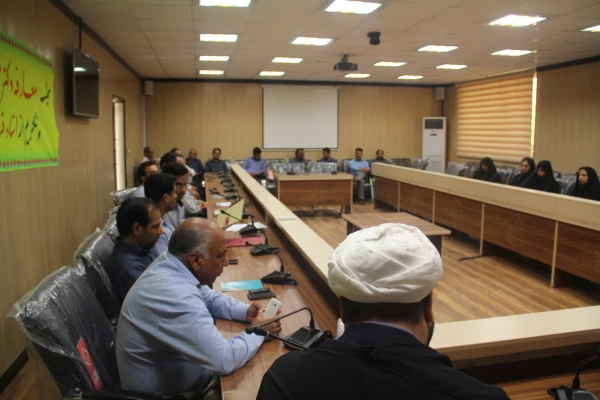 با حضور سرپرست دانشگاه فرهنگیان هرمزگان و همکاران برگزار شد :

مراسم تکریم آقای فریدون برخورداری و معارفه آقای مظفر باقرزاده معاونین آموزشی و فرهنگی و پژوهشی پردیس شهید بهشتی هرمزگان 5