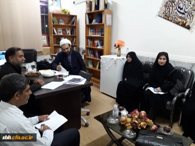 در محل دفتر نهاد رهبری دانشگاه برگزار شد؛

جلسه هم اندیشی اساتید گروه معارف اسلامی با حضور مسئول نهاد رهبری