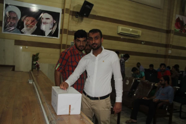 حضور پرشور وشعف دانشجویان پردیس شهید بهشتی در انتخابات کانون ها و انجمن های علمی
نهاد پویایی و سرزندگی وعشق به کار و پذیرش مسئولیت 7