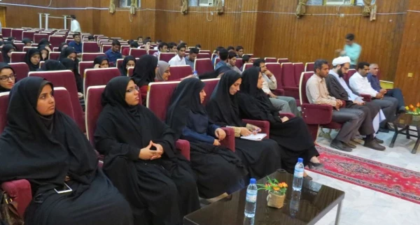 برگزاری نشست شب شعر عاشورایی در دانشگاه فرهنگیان هرمزگان 5