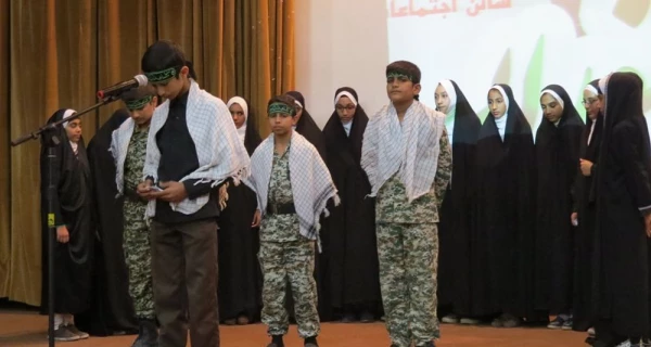 برگزاری نشست شب شعر عاشورایی در دانشگاه فرهنگیان هرمزگان 8