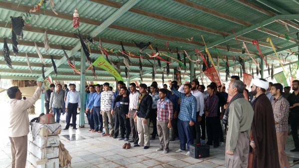 در روز ملی مبارزه با استکبار جهانی 

شرکت 60 دانشجو معلم در اردوی راهیان نور دریایی 7