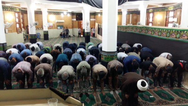 در روز ملی مبارزه با استکبار جهانی 

شرکت 60 دانشجو معلم در اردوی راهیان نور دریایی 9