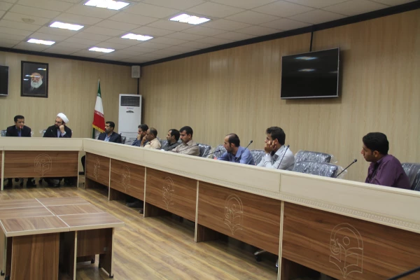 دکتر ضیایی سرپرست دانشگاه فرهنگیان هرمزگان :

شورای صنفی انتقال دهنده و پیگیری کننده مشکلات صنفی دانشجویان است .
 4