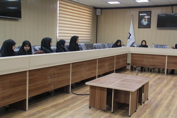 دکتر ضیایی سرپرست دانشگاه فرهنگیان هرمزگان :

شورای صنفی انتقال دهنده و پیگیری کننده مشکلات صنفی دانشجویان است .
 7