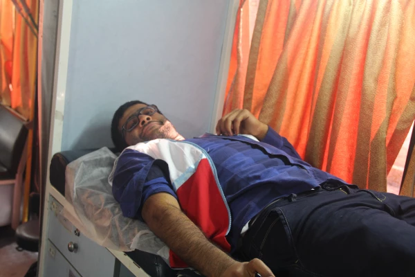 به همت کانون دانشجویی هلال احمر با هماهنگی سازمان انتقال خون انجام شد .

اهدای خون توسط دانشجویان و همکاران پردیس شهید بهشتی  هرمزگان 6