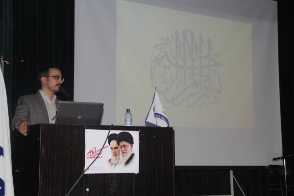 رئیس دفتر مطالعات فرهنگی سیاسی نهاد نمایندگی مقام معظم رهبری در دانشگاهها بیان داشت :

جمهوری اسلامی از نفوذ بالایی در منطقه برخوردار است 2