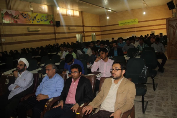 رئیس دفتر مطالعات فرهنگی سیاسی نهاد نمایندگی مقام معظم رهبری در دانشگاهها بیان داشت :

جمهوری اسلامی از نفوذ بالایی در منطقه برخوردار است 3