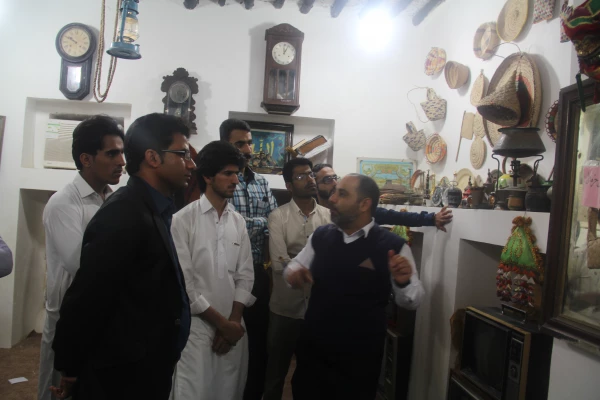 چهارمین اردوی هرمزگان گردی دانشجویان به مقصد شهر تاریخی کنگ 7