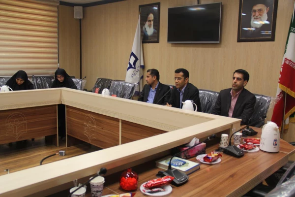 نشست توجیهی مدیران مدارس و اساتید راهنمای کارورزی با حضور مدیر استانی دانشگاه و معاون آموزش ابتدایی اداره کل آموزش و پرورش استان هرمزگان 2