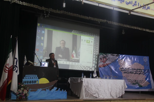 دکتر مهر محمدی سرپرست دانشگاه فرهنگیان در اولین دوره بالندگی معاونان توسعه منابع و امور دانشجویی پردیس ها و کارشناس مسئولان دانشجویی استان ها دربندرعباس گفت: 


در دانشگاه فرهنگیان ایده ال این است که برخوردهای انضباطی شکل نگیرد.
 6