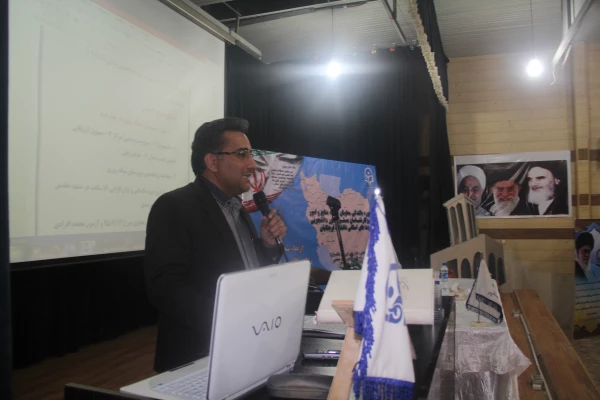 جناب آقای مشهدی  رئیس اداره امور سراهای دانشجویی دانشگاه فرهنگیان در بندرعباس بیان داشت:

باید به دانشجو بها داد و از ظرفیت دانشجویی در فرایندها ی تصمیم سازی و مدیریت امور پردیس ها استفاده کرد. 2