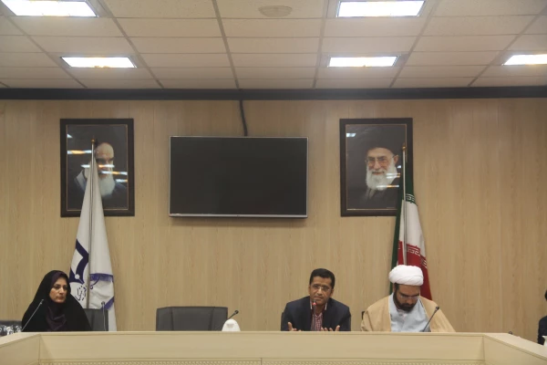 برگزاری مراسم سالگرد پیروزی انقلاب اسلامی و ایام الله دهه فجر در دانشگاه فرهنگیان  7