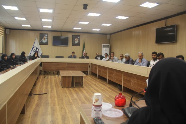 دوره بالندگی حرفه ای با موضوع رفتار سازمانی ویژه اعضای غیر هیات علمی پردیس های هرمزگان 3