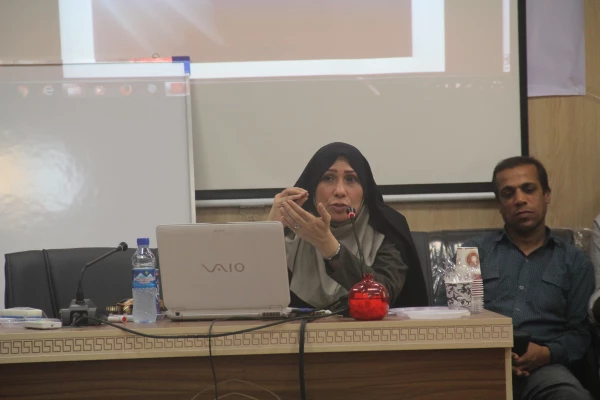 دوره بالندگی حرفه ای با موضوع رفتار سازمانی ویژه اعضای غیر هیات علمی پردیس های هرمزگان 6