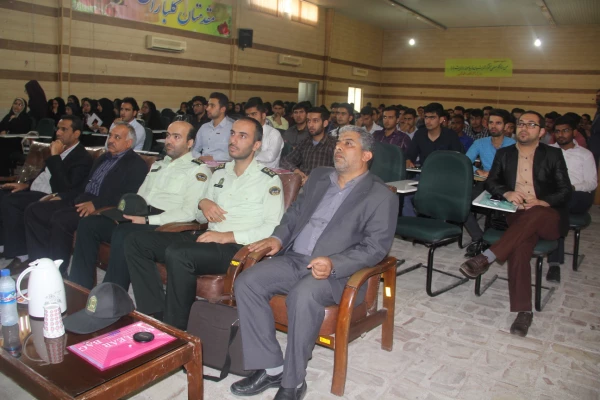 با تعامل اداره کل بهزیستی و پلیس فتا و دانشگاه فرهنگیان هرمزگان در پردیس شهید بهشتی برگزار شد

کارگاه بررسی فضای مجازی فرصت ها و چالش ها 3