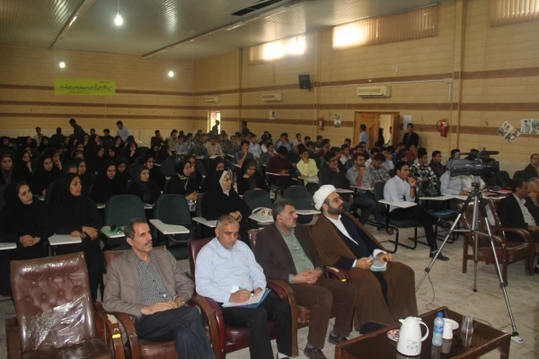 با تعامل اداره کل بهزیستی و پلیس فتا و دانشگاه فرهنگیان هرمزگان در پردیس شهید بهشتی برگزار شد

کارگاه بررسی فضای مجازی فرصت ها و چالش ها 4