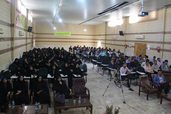 نشست حجه الاسلام محمد علی آهنگران در تاریخ 16 اسفند 95 6