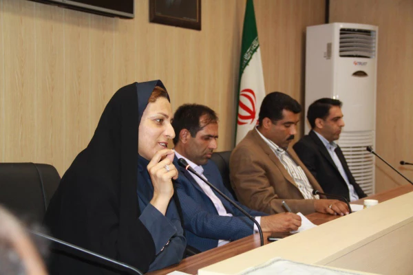 جلسه تقدیر و تشکر مدیریت استانی از تلاشهای یک ساله همکاران خدماتی و اداری دانشگاه فرهنگیان استان هرمزگان  7