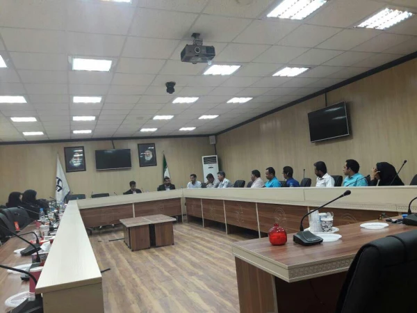 نشست مدیر استانی و معاونان پردیس شهید بهشتی با نمایندگان دانشجویان ناپیوسته (معلمان شاغل ) 5